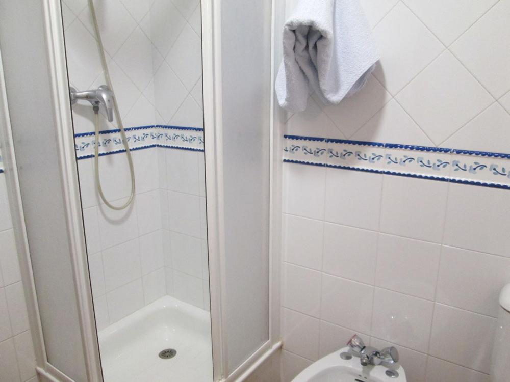 Fonda Urquizu Hotel Beceite Bilik gambar